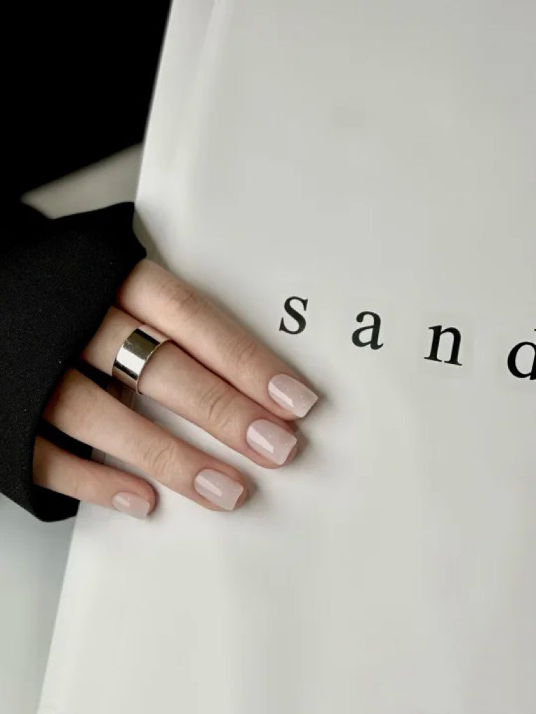 Aquanova: Find Your Style – It Matters More Than Following Hailey’s Nail Trend