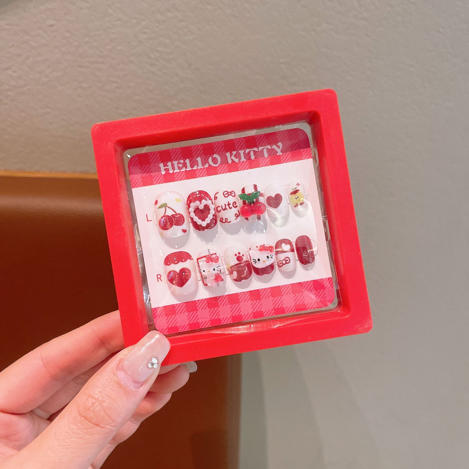 Hello Kitty x Sweetheart